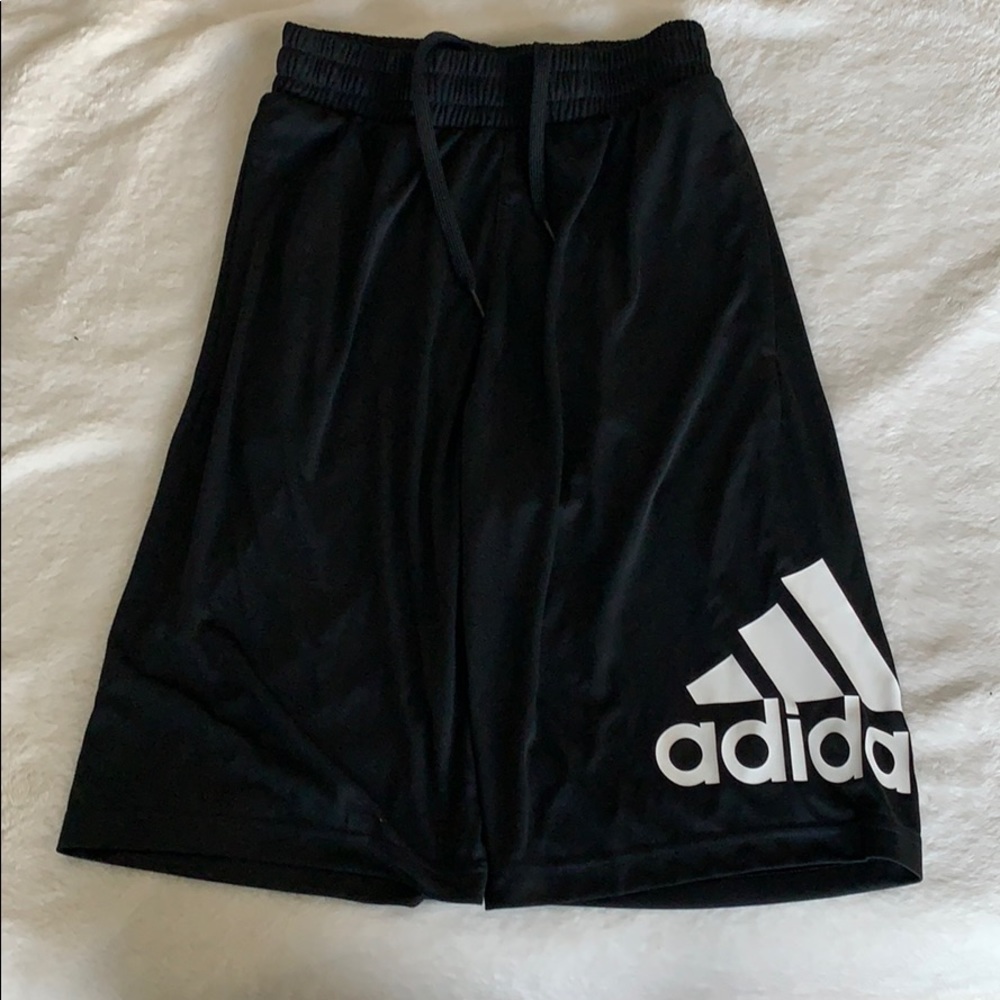 Black adida 9” shorts.